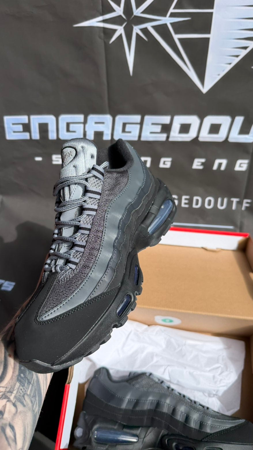 Nike Air Max 95 Triple Black UK 9