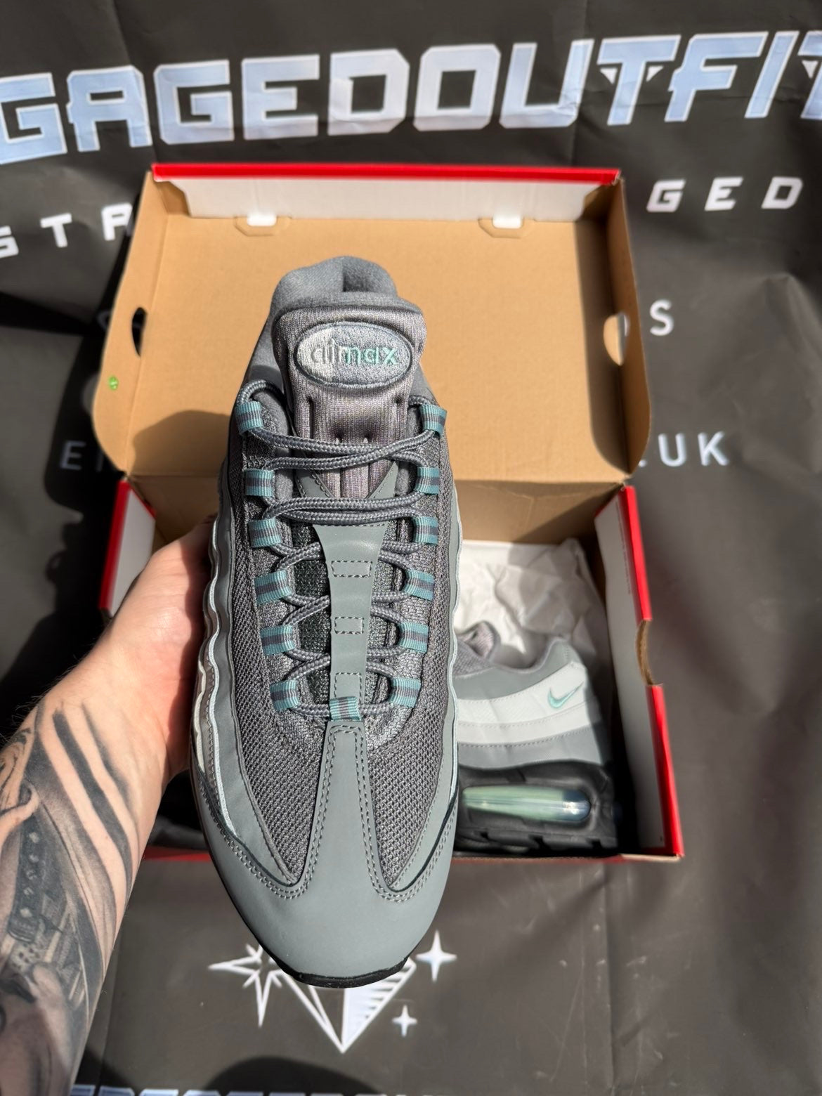 Nike Air Max 95 Grey Mint Trainers UK 10 Men’s Shoes