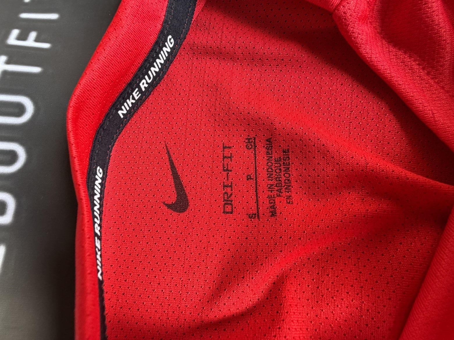Nike Dri-FIT Miller Running Set Red/Black – Small – Brand New With Tags