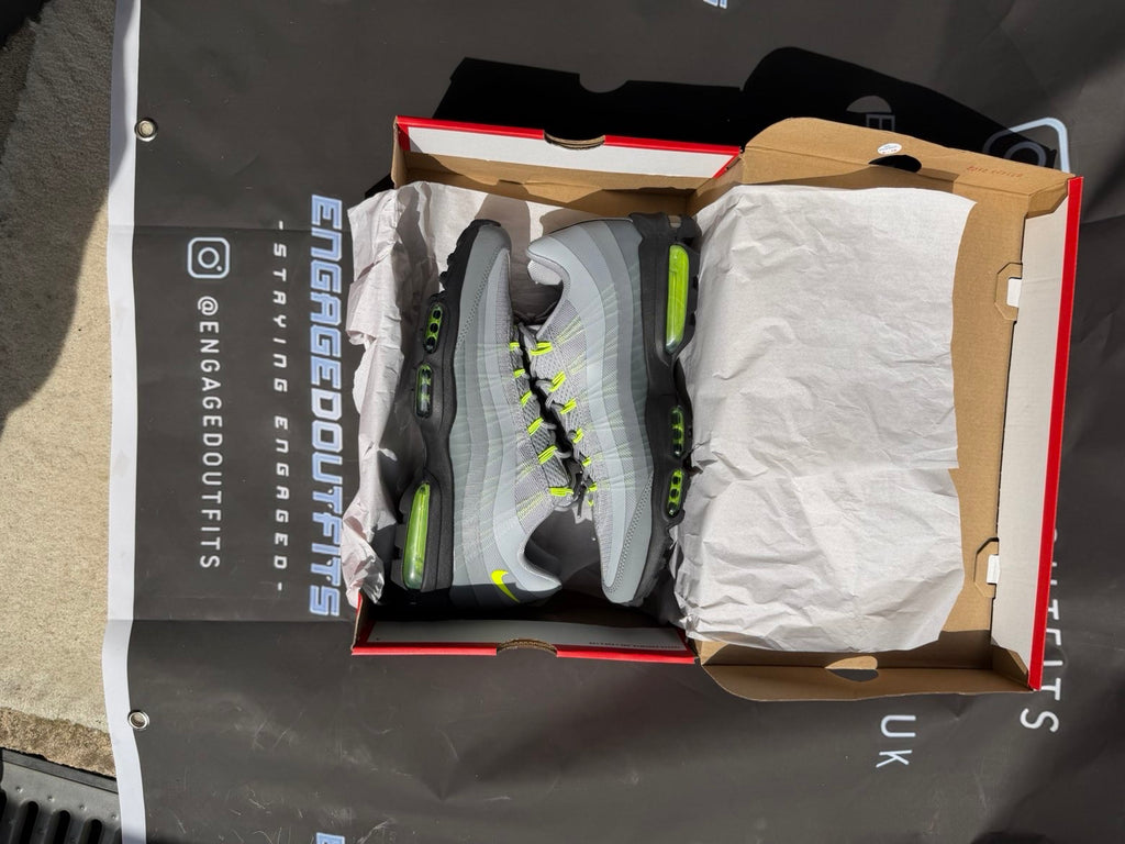 Nike Air Max 95 Grey Volt - UK 9 - Brand New