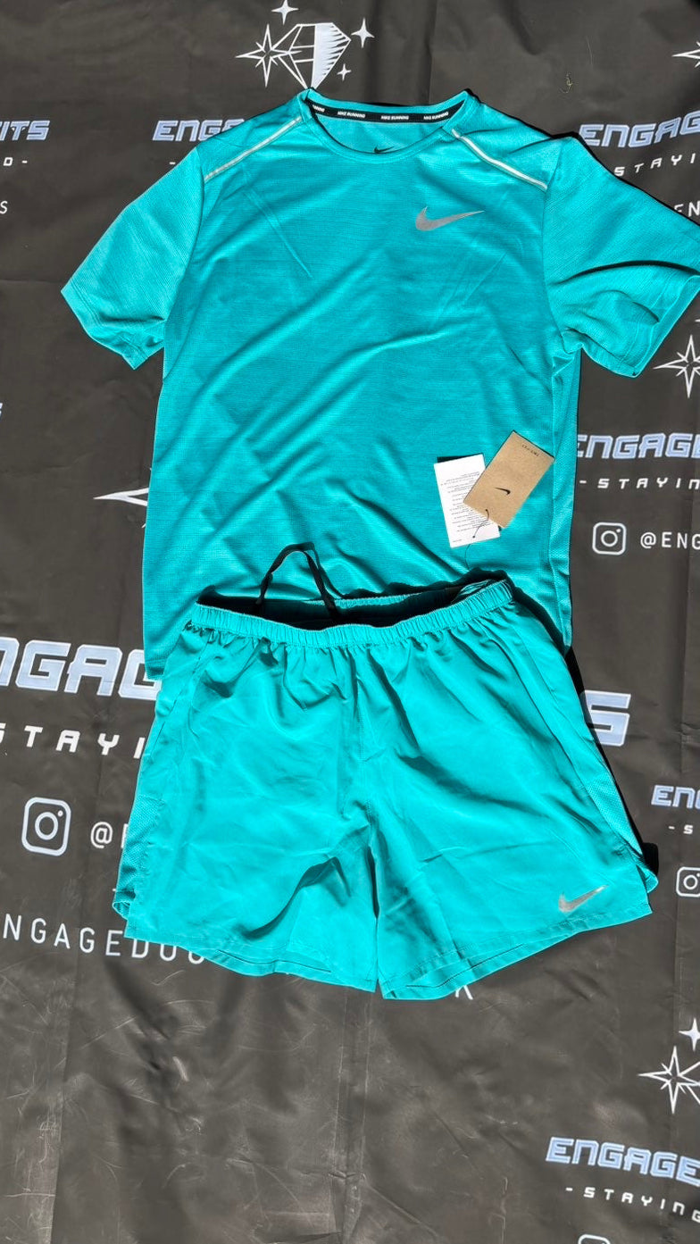 Nike Dri-FIT Miller Running Set Dusty Cactus – Medium – Brand New With Tags