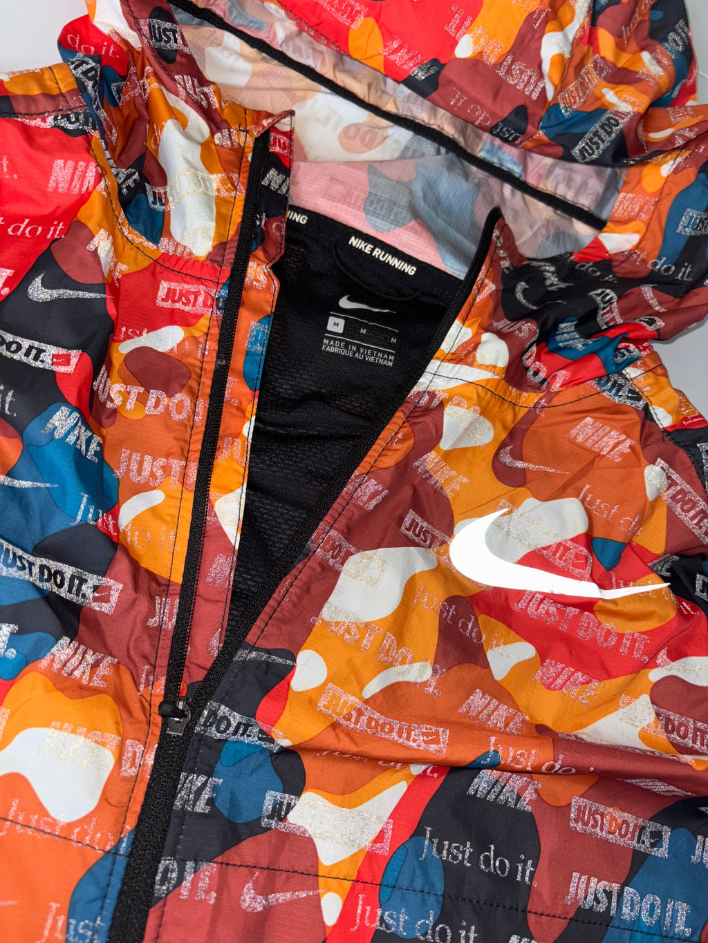 NIKE Ghost Flash
